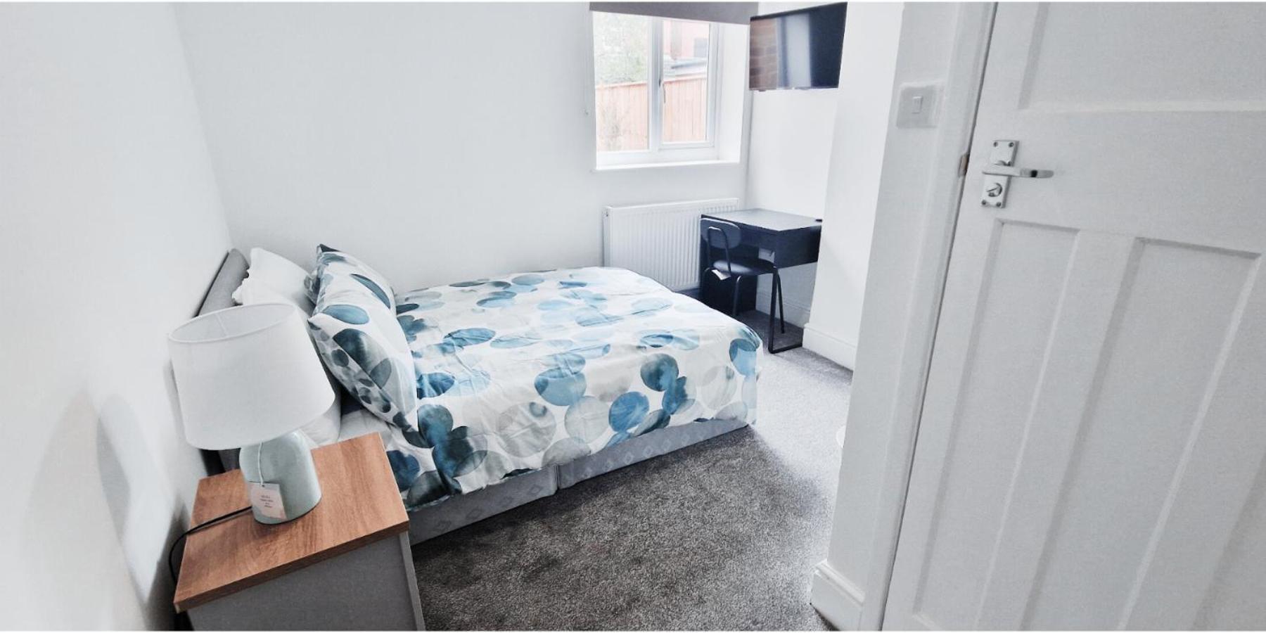 Lovely Room In Modern House Near Nottingham Exterior photo